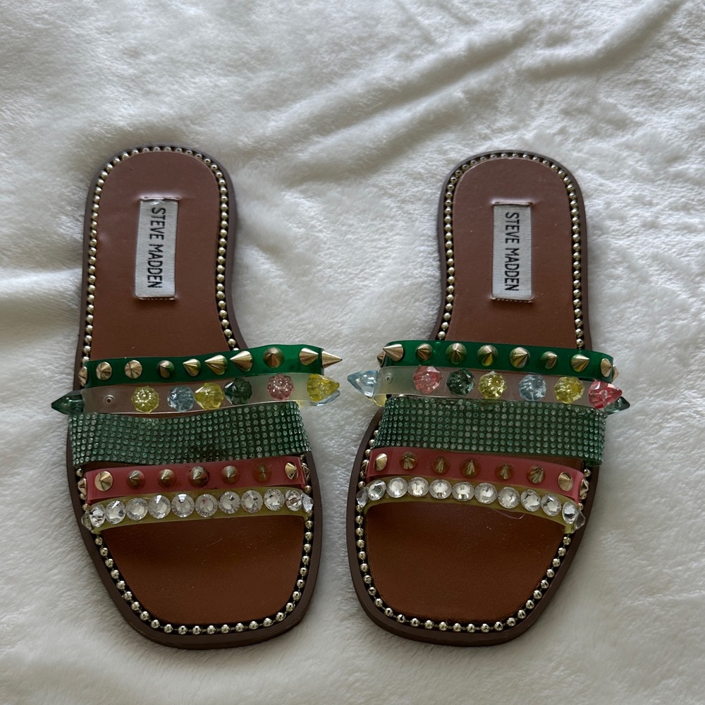 Steve Madden Green and Brown Embellished Sandals